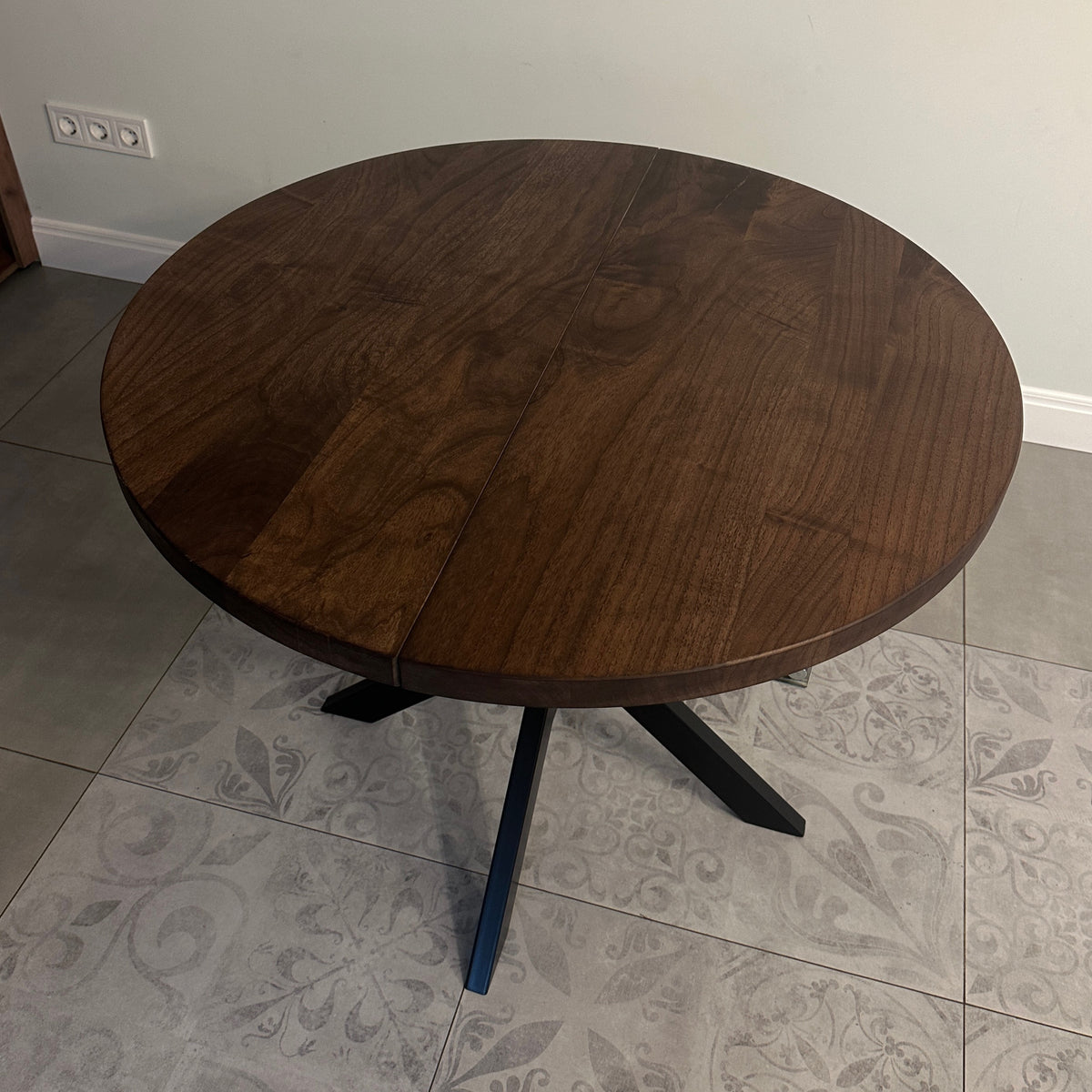 Round Extendable Solid Walnut Dining Table with Spider Base