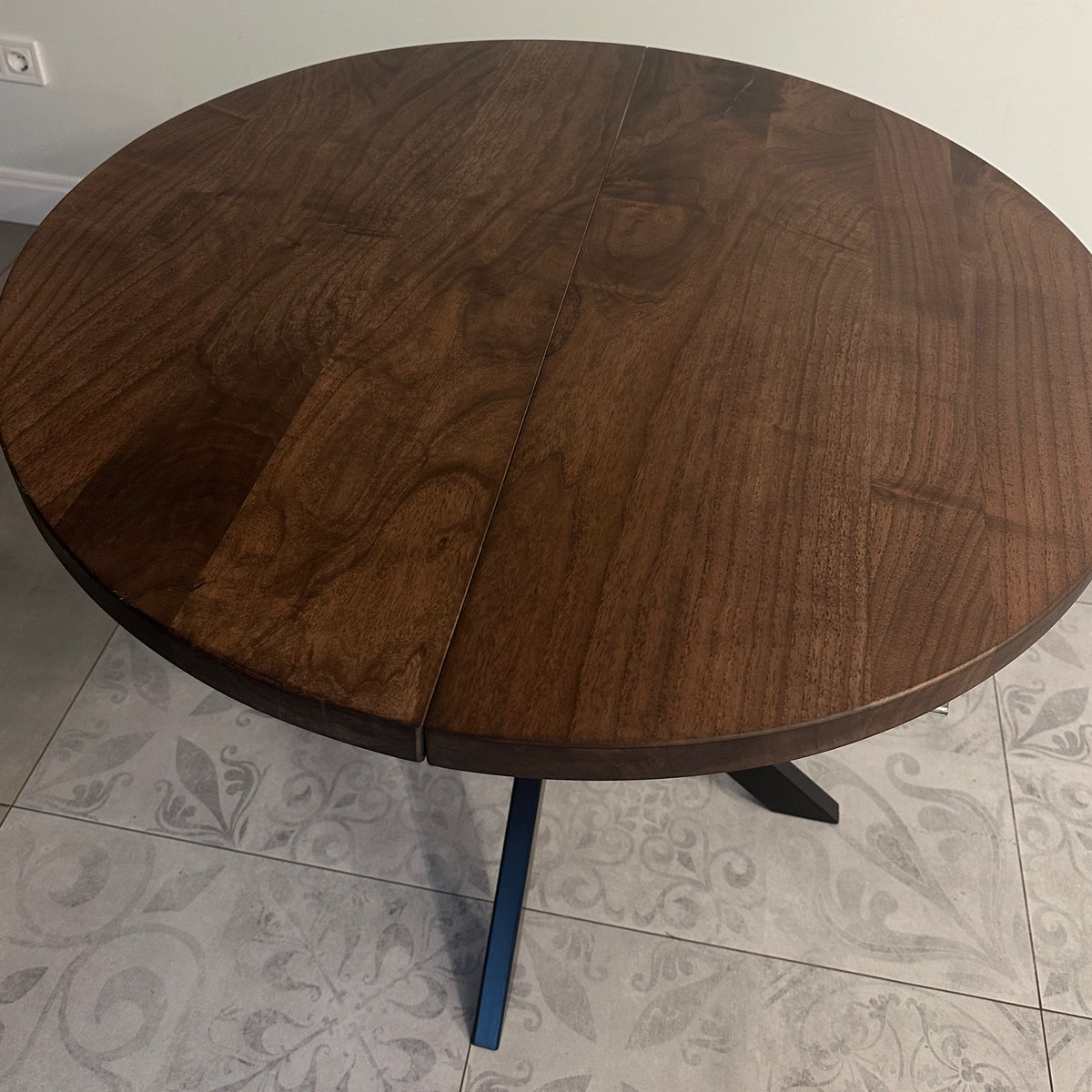 Round Extendable Solid Walnut Dining Table with Spider Base