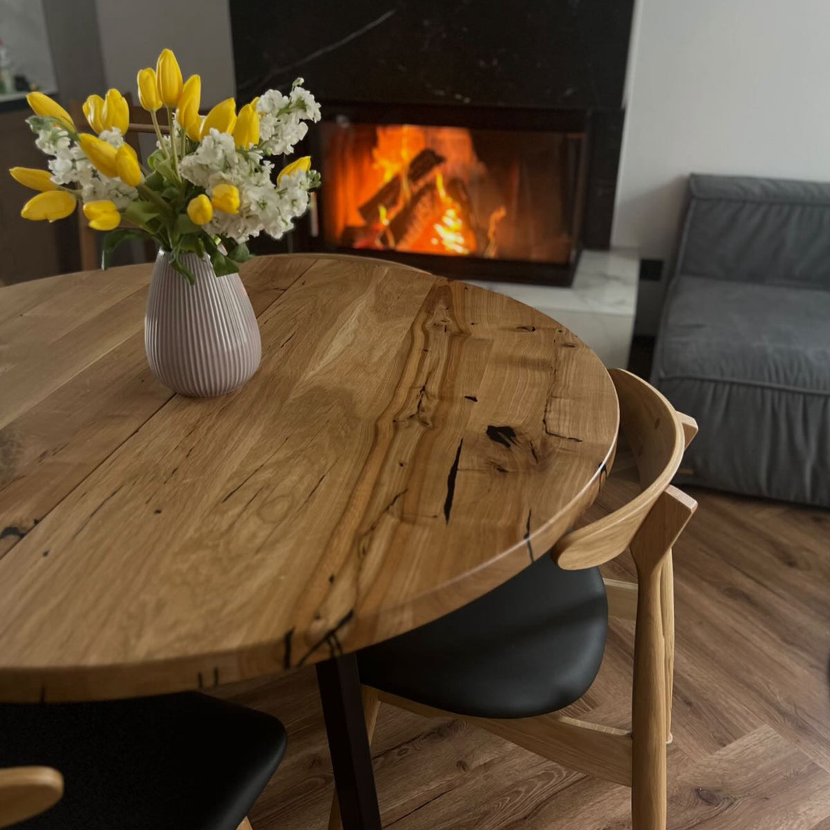 Solid Oak Round Extendable Dining Table with Metal Base